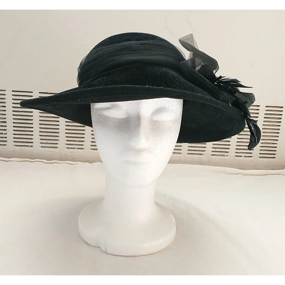VTG BETMAR New York Women Black Bonnie Hat Bow Feather Flower Sequin Union USA - Picture 6 of 9
